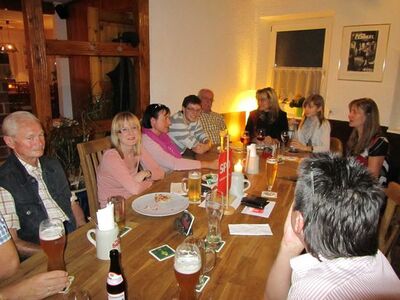 Stammtisch Runde im No. 16